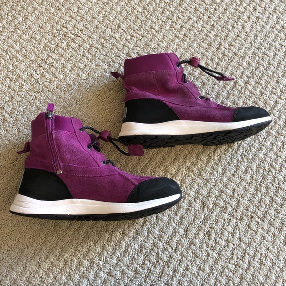 Girls Sz 4 (Women’s Sz 5.5) UGG Turlock Waterproof Snow Boot - Picture 4 of 12